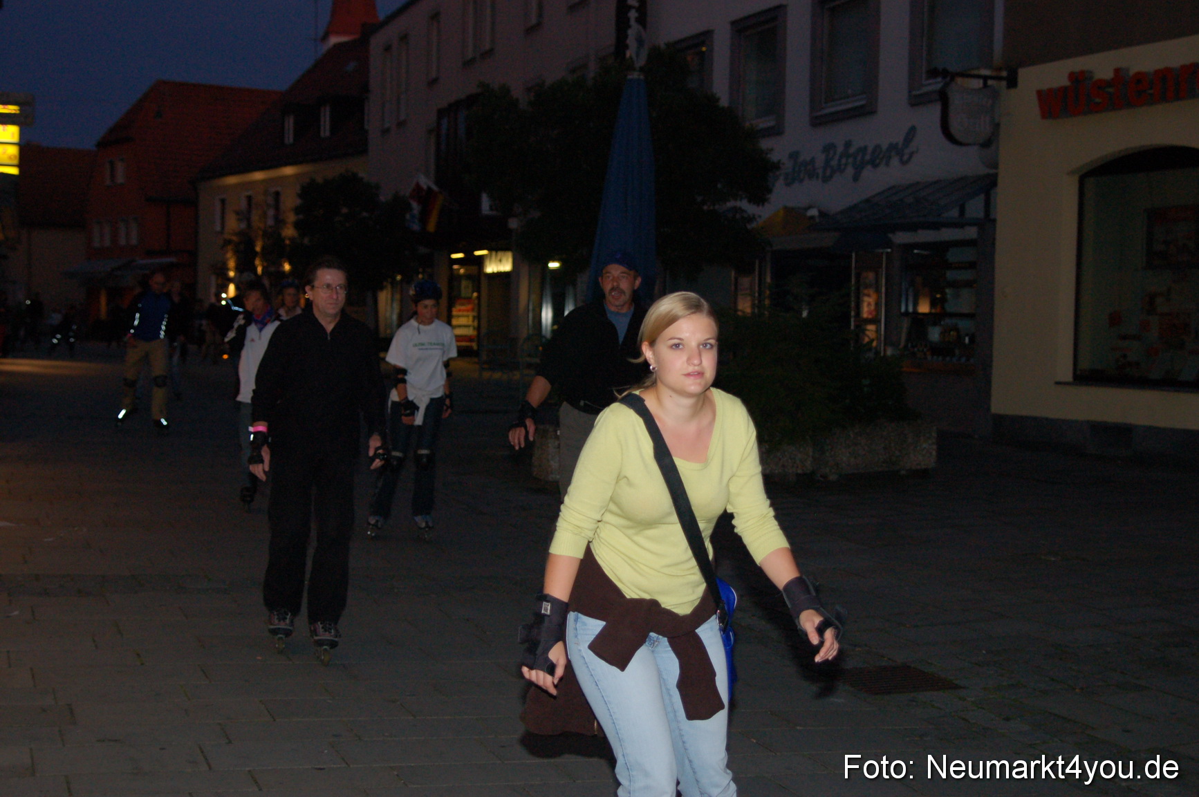 0027 Glossner Blade Night 150906